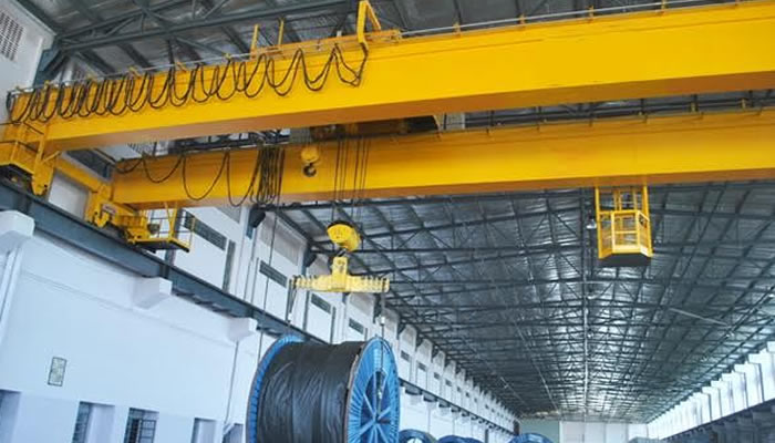 PONTES UNIVIGA - Pontes, Pórticos e talhas Elétricas WGM Equipamentos - Pontes, Pórticos e Talhas Elétricas