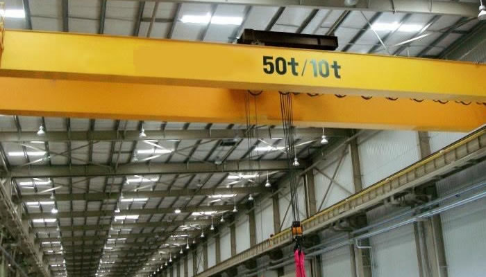PONTES UNIVIGA - Pontes, Pórticos e talhas Elétricas WGM Equipamentos - Pontes, Pórticos e Talhas Elétricas