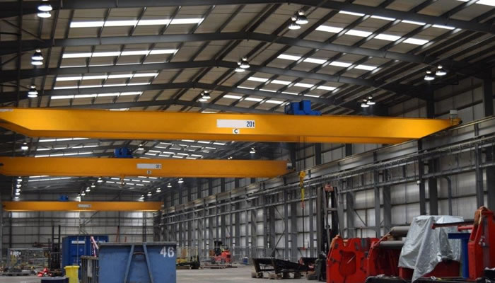 PONTES UNIVIGA - Pontes, Pórticos e talhas Elétricas WGM Equipamentos - Pontes, Pórticos e Talhas Elétricas